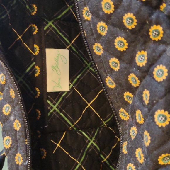 Vera Bradley small duffle purse - Picture 2 of 3